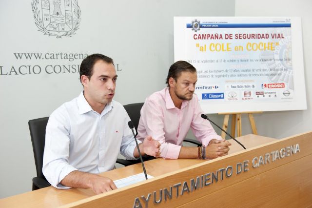 La Policía Local quiere que los menores de 12 años viajen seguros en coche - 1, Foto 1