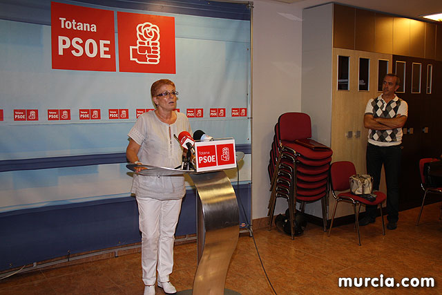 La diputada Garca Retegui departi en Totana con los militantes socialistas sobre su candidatura - 10