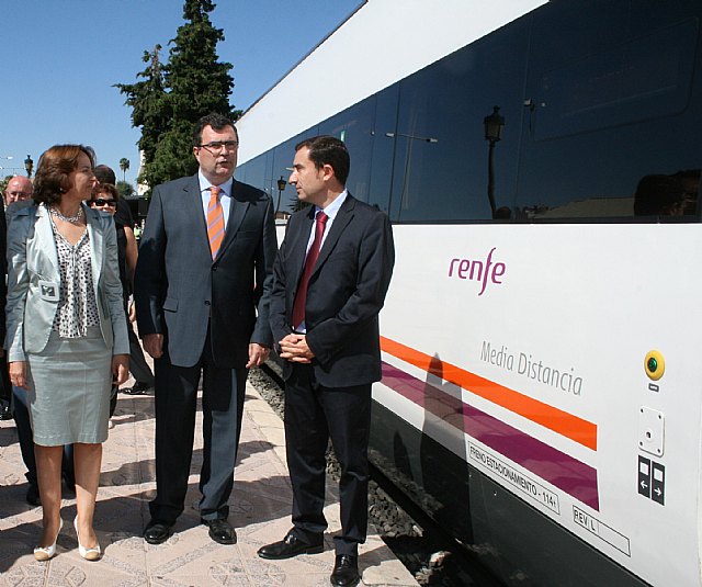 Cien mil murcianos se beneficiarán a partir de mañana de los trenes de última generación a Valencia - 1, Foto 1