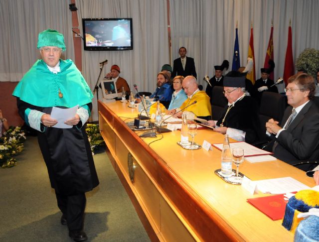 El profesor Thomas Wilson defiende la libre circulación de información en su investidura como doctor honoris causa - 4, Foto 4