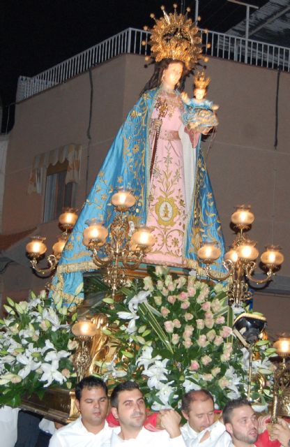 La Virgen del Rosario procesiona por las calles de Lorquí - 3, Foto 3