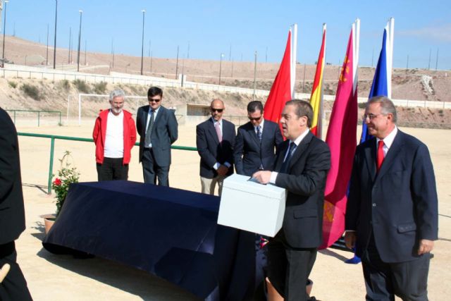 En la mañana de hoy ha sido colocada la primera piedra de varias obras deportivas - 4, Foto 4