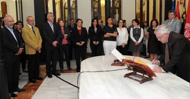 Toma de posesión de 21 catedráticos y profesores titulares - 1, Foto 1