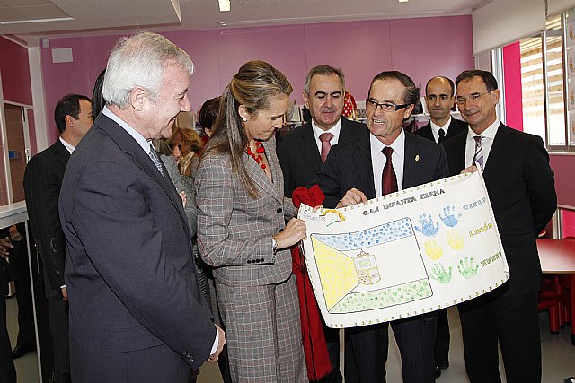 La Infanta Elena inaugura en Murcia un centro de promoción de la autonomía personal pionero en España - 1, Foto 1