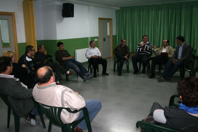 Los vecinos de Barqueros demandan a Pedro López la mejora urgente de sus accesos - 1, Foto 1