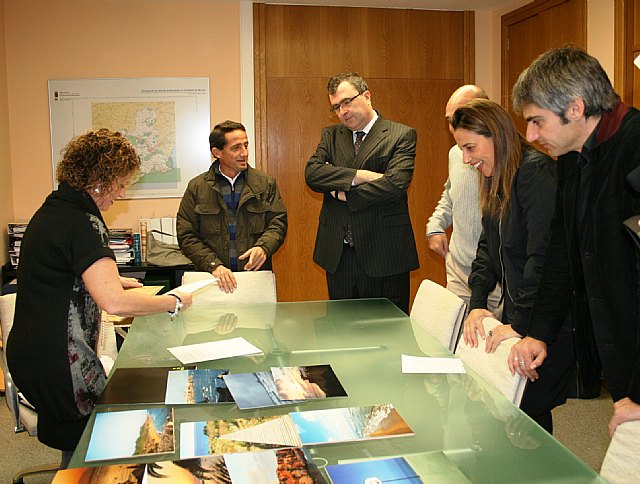 Reunión del jurado del concurso de fotografía ‘Puertos y litoral de la Región de Murcia’ - 1, Foto 1