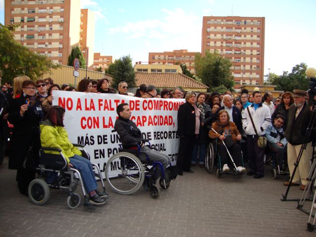 MIFITO participó en la concentración en apoyo al movimento asociativo de personas con discapacidad física y orgánica, Foto 2