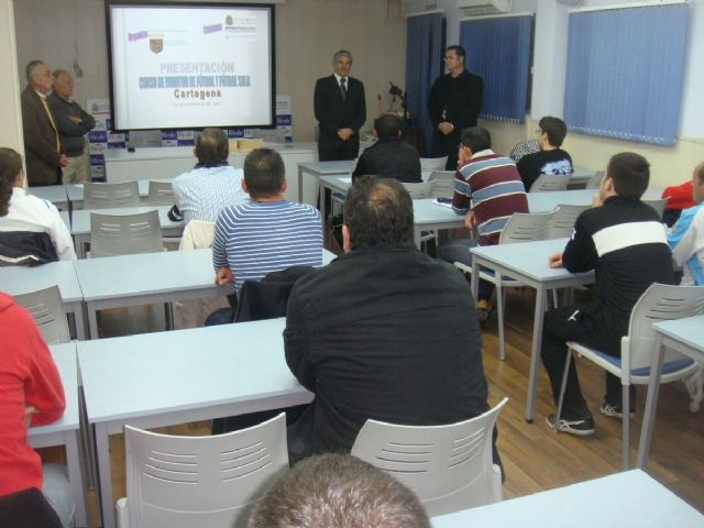 En marcha el curso de monitor de fútbol y fútbol sala en Cartagena - 1, Foto 1