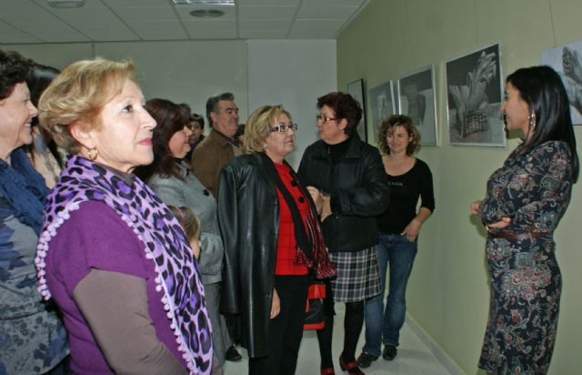 Mujeres lumbrerenses exponen sus trabajos artísticos elaborados a través del Taller de Pintura - 1, Foto 1