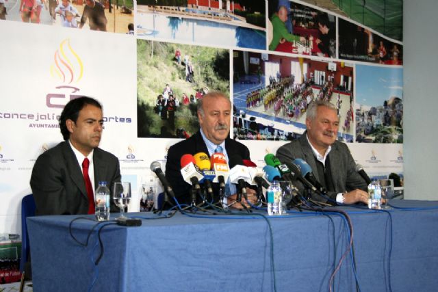 Del Bosque: Javier Miñano no es mi ayudante; somos un equipo - 2, Foto 2