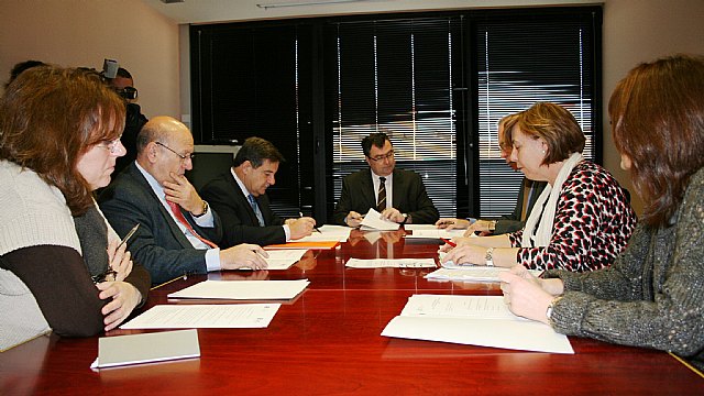 La Comunidad finalizará en 2011 la construcción de cinco nuevas promociones de viviendas sociales - 1, Foto 1