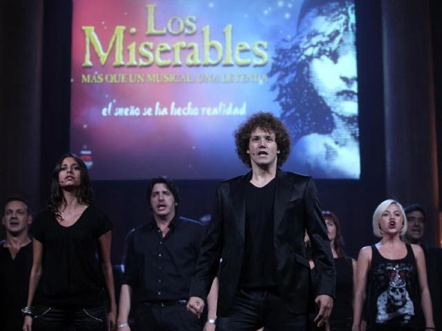 Los ilorcitanos se van a Madrid a ver el musical Los Miserables - 1, Foto 1