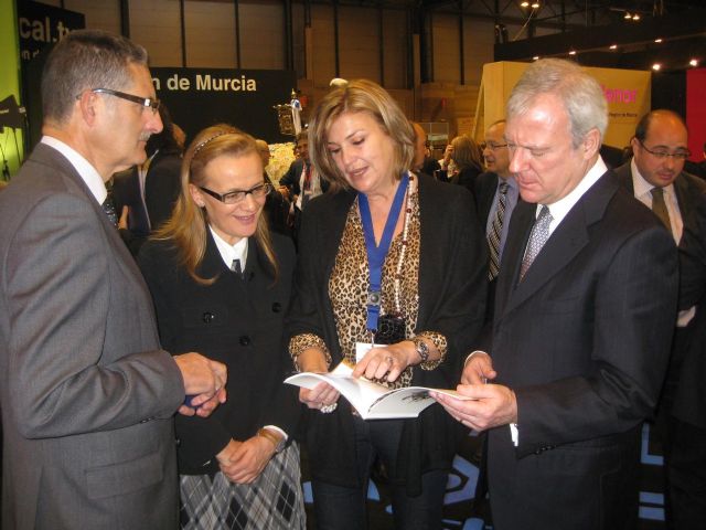 La Reina Doña Sofía visita el stand de la Región de Murcia en Fitur - 3, Foto 3