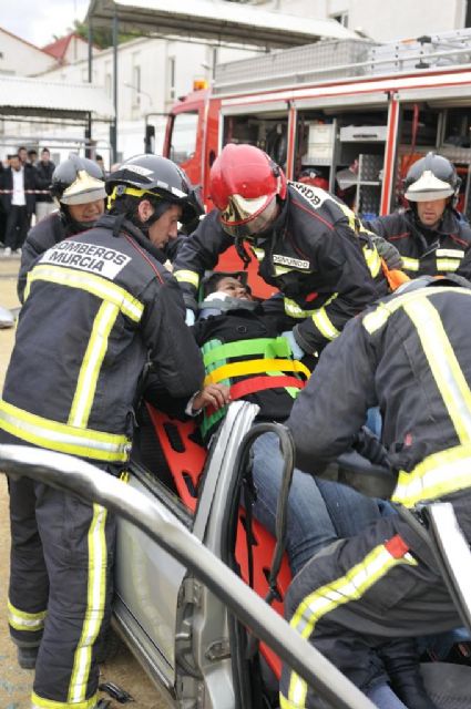 Los Bomberos de Murcia participan en las Jornadas Sobre Prevención de Riesgos Laborales organizadas por IES Miguel de Cervantes - 2, Foto 2