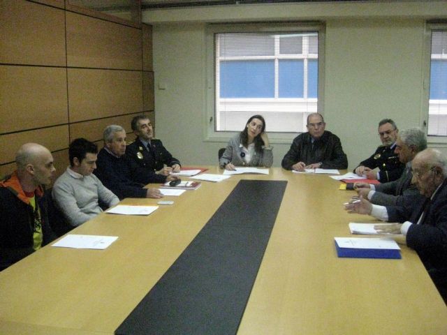 Los colectivos participantes en la mesa que estudia la modificación de la Ordenanza de Limpieza Viaria cuentan con una semana para proponer sus sugerencias - 1, Foto 1