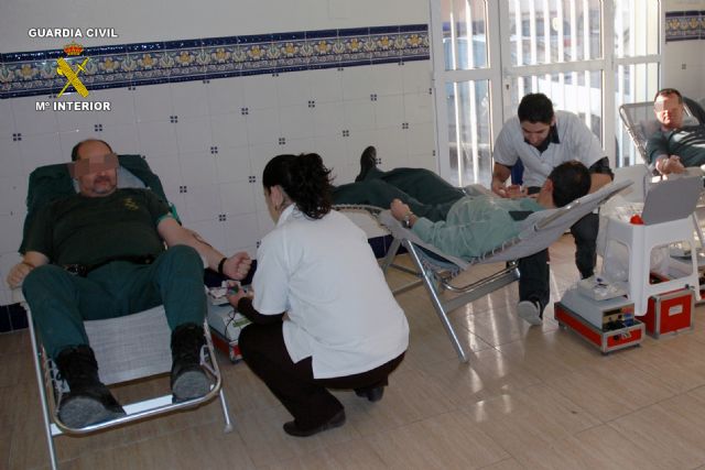 La Guardia Civil participa en la campaña de donación de sangre - 1, Foto 1