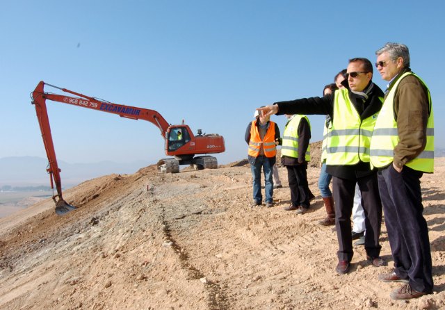 La Comunidad ultima las obras de recuperación de los vertederos de residuos de la construcción en Yecla y Jumilla - 1, Foto 1