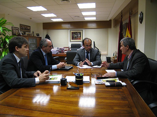 La Comunidad facilitó a las industrias agrarias más de 900 operaciones para obtener crédito por 20 millones de euros mediante FinanciaPyme - 1, Foto 1