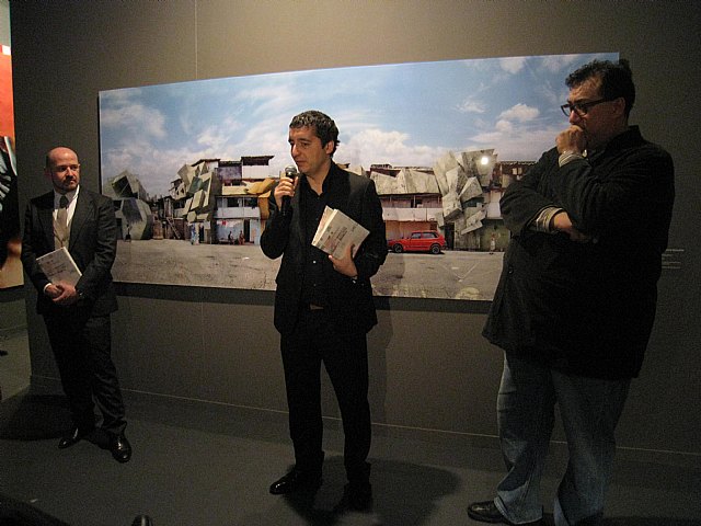 Cruz presenta en ARCO el catálogo de ´Dominó Caníbal´, que supone la culminación de una de las muestras de mayor recorrido internacional - 1, Foto 1