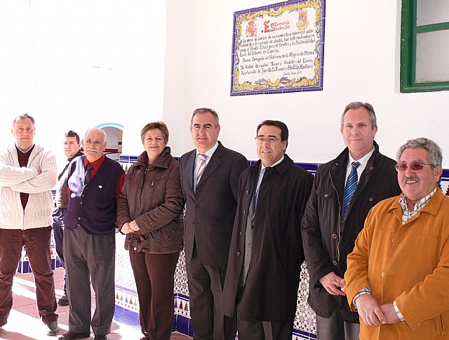 El delegado del Gobierno y el alcalde de Jumilla inauguran la nueva red de saneamiento en el patio central del  mercado de abastos - 1, Foto 1