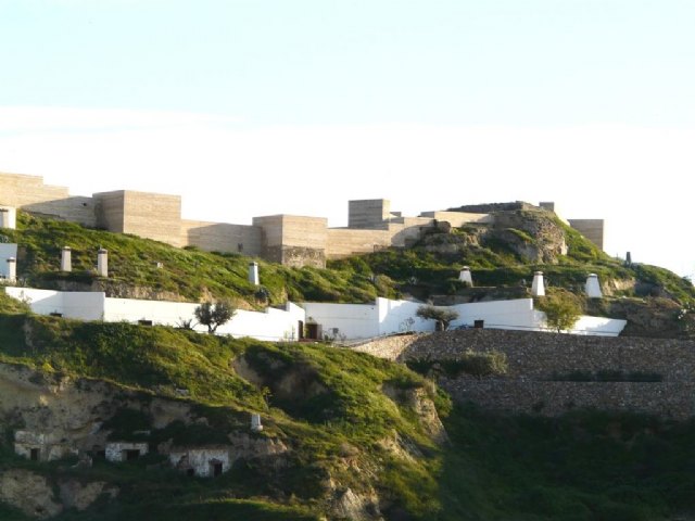 La Comunidad impulsa la recuperación del entorno paisajístico del Castillo de Nogalte en Puerto Lumbreras - 1, Foto 1