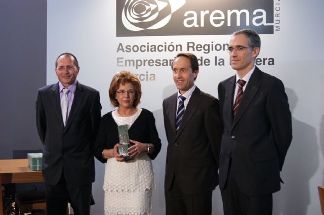 V Edición del Premio a la Mujer Trabajadora del Año, que concede AREMA - 1, Foto 1