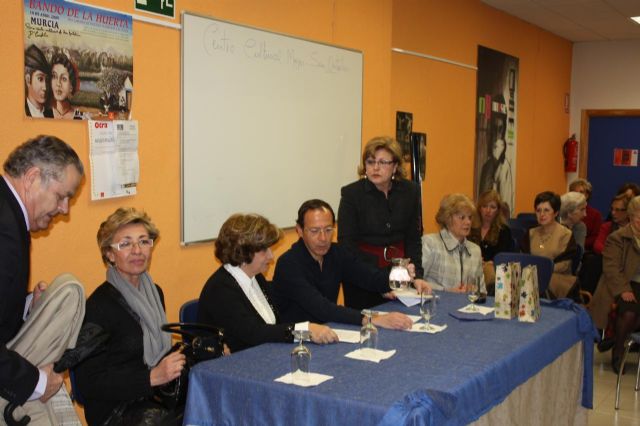 El Alcalde clausura las Tardes Literarias en memoria de Segado del Olmo - 2, Foto 2