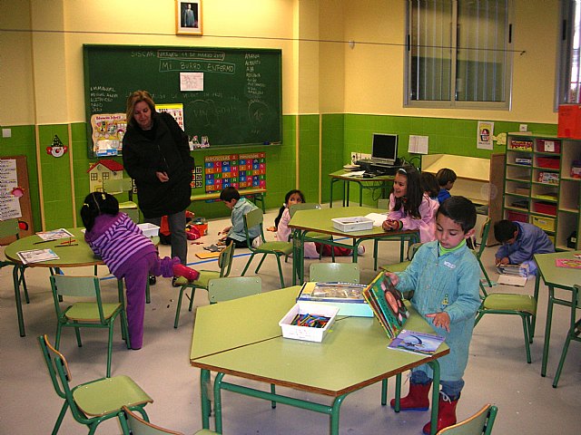 Medio centenar de niños estrenan cole - 1, Foto 1