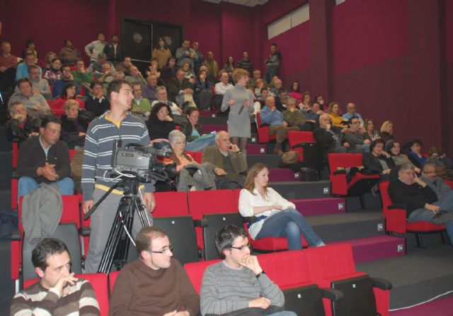 El candidato del PP a la alcadía de Jumilla, Enrique Jiménez, se sometió a las preguntas de los ciudadanos - 3, Foto 3