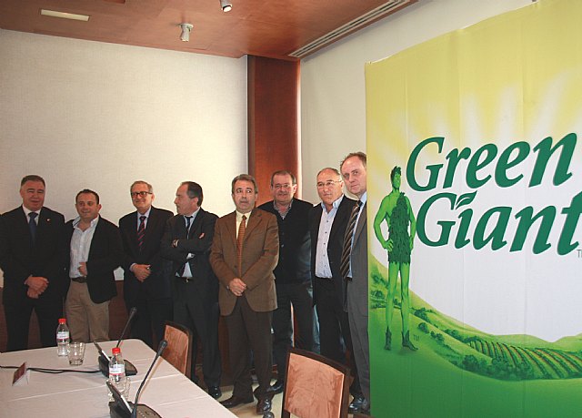 Cerdá asiste a la presentación del acuerdo de comercialización de las empresas Agromark, El Dulze y Unica Group bajo la marca Gigante Verde - 1, Foto 1