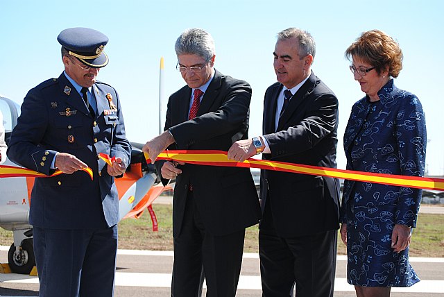 El secretario de Estado de Transportes inaugura la segunda pista del Aeropuerto de Murcia-San Javier que aumentará su capacidad para vuelos comerciales - 2, Foto 2