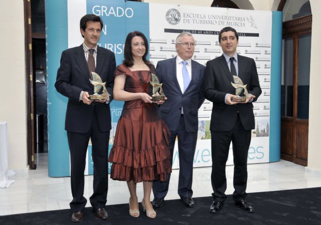 La Escuela de Turismo entregó las Palomas en su gala anual - 4, Foto 4