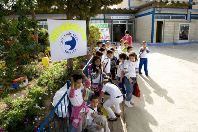 El colegio Stella Maris reúne a 500 niños por la integración cultural en la escuela - 1, Foto 1