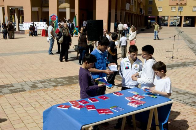 La lucha contra el absentismo escolar centra el Día Internacional del Pueblo Gitano - 5, Foto 5