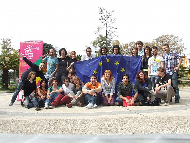 Juventud organiza cursos sobre voluntariado ambiental, intercambios y diseño artístico - 1, Foto 1