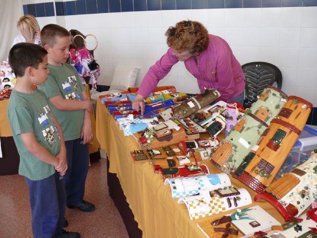 Cerca de 2.000 personas visitaron la VIII muestra de artesanía ´ciudad de Jumilla´ - 2, Foto 2