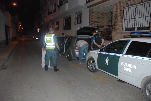 La Guardia Civil desmantela un nuevo punto de venta y distribución de cocaína en Los Alcázares - 1, Foto 1