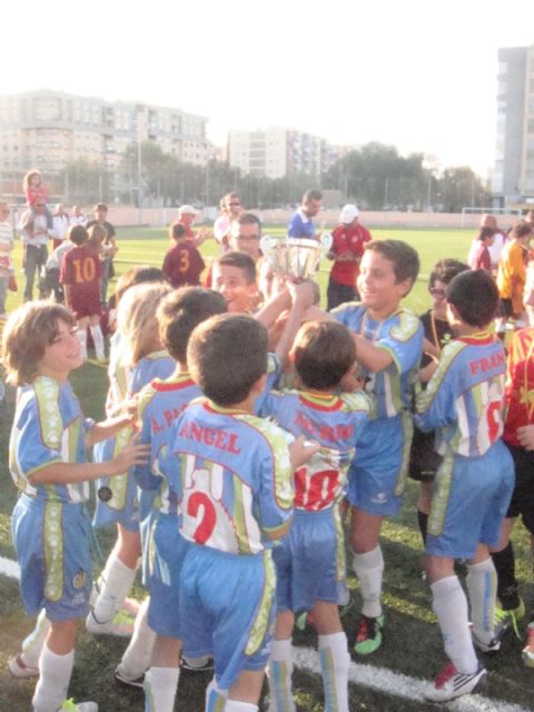 El Kelme C.F. se adjudica la octava edición del torneo Pascual Segura - 1, Foto 1