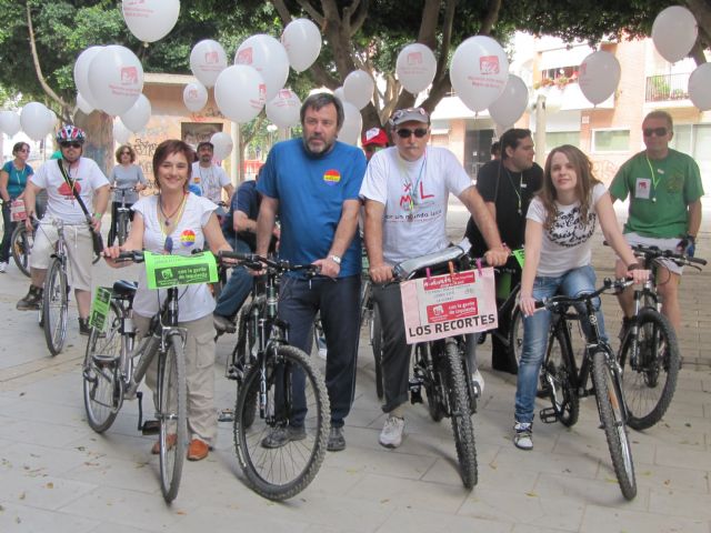 IU-Verdes celebra una marcha en bici para reclamar un carril segregado - 1, Foto 1