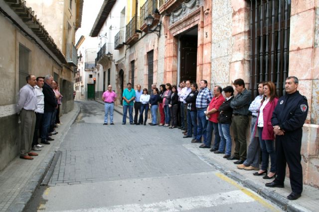 Cehegín guarda un minuto de silencio por Lorca - 1, Foto 1