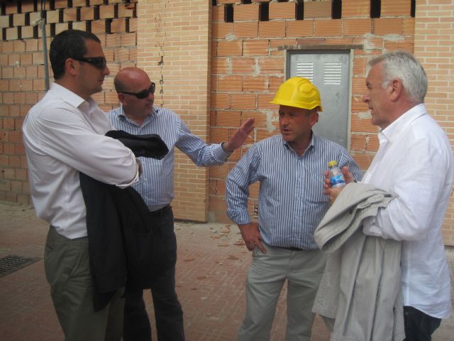 Cayo Lara visita los barrios de Lorca más afectados por los terremotos - 3, Foto 3