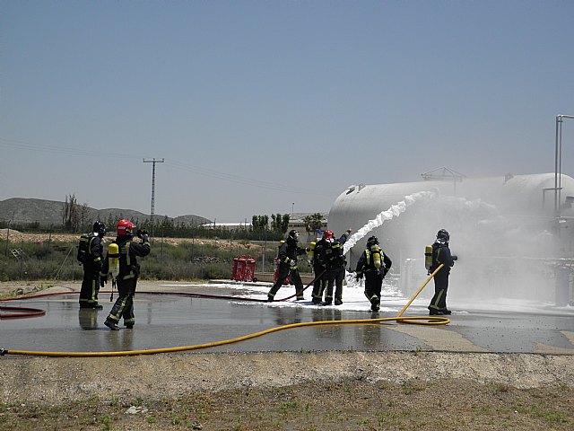 La Comunidad comprueba el funcionamiento de los sistemas de seguridad de una planta de regasificación en Jumilla - 1, Foto 1