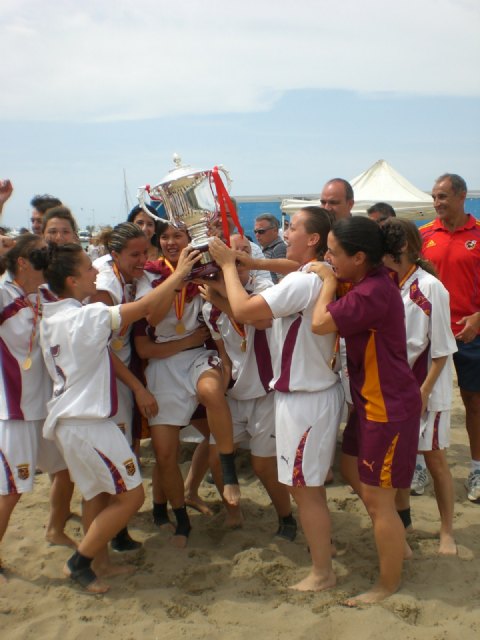 La selección femenina de fútbol playa, campeona de España - 3, Foto 3