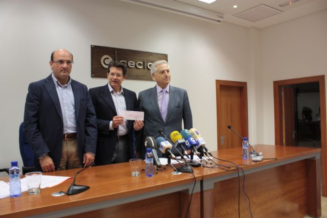 FREMM entrega al alcalde de Lorca 45.000 € para la Mesa Solidaria - 4, Foto 4