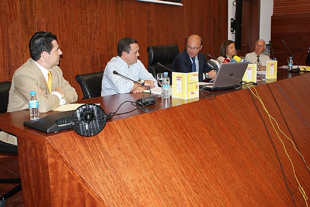 Las empresas familiares mejoran sus indicadores de actividad pero desconfían del futuro de la economía - 1, Foto 1