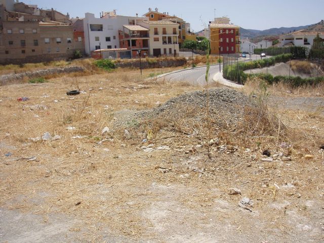 El PSOE denuncia la existencia de vertederos públicos en pleno casco urbano - 2, Foto 2