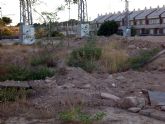 El Grupo Socialista exigir la limpieza inmediata de dos solares abandonados en la pedana de El Puntal