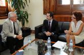 El rector de la Universidad de Murcia y el alcalde de Lorquí estudian reforzar la colaboración entre ambas instituciones
