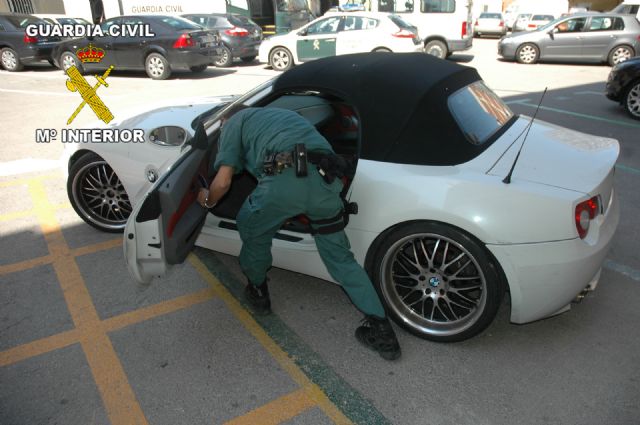 La Guardia Civil desarticula una organización de narcotraficantes que operaba en zonas turísticas de la Región de Murcia - 4, Foto 4