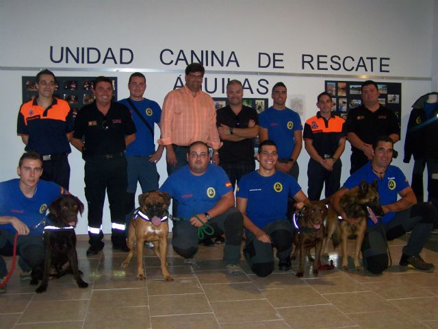 Inaugurada la exposición de la Unidad Canina de Rescate de Protección Civil Águilas - 1, Foto 1